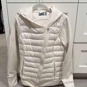 Athleta Cream Quilted Women's Puffer Jacket